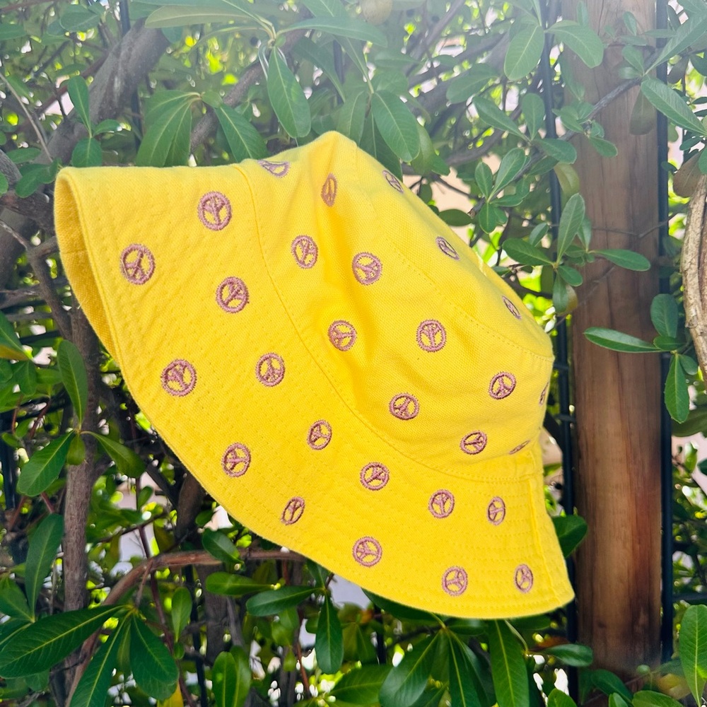 Urban outfitters bucket hat